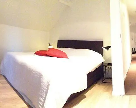 B&B Michel Bed & Breakfast 4*